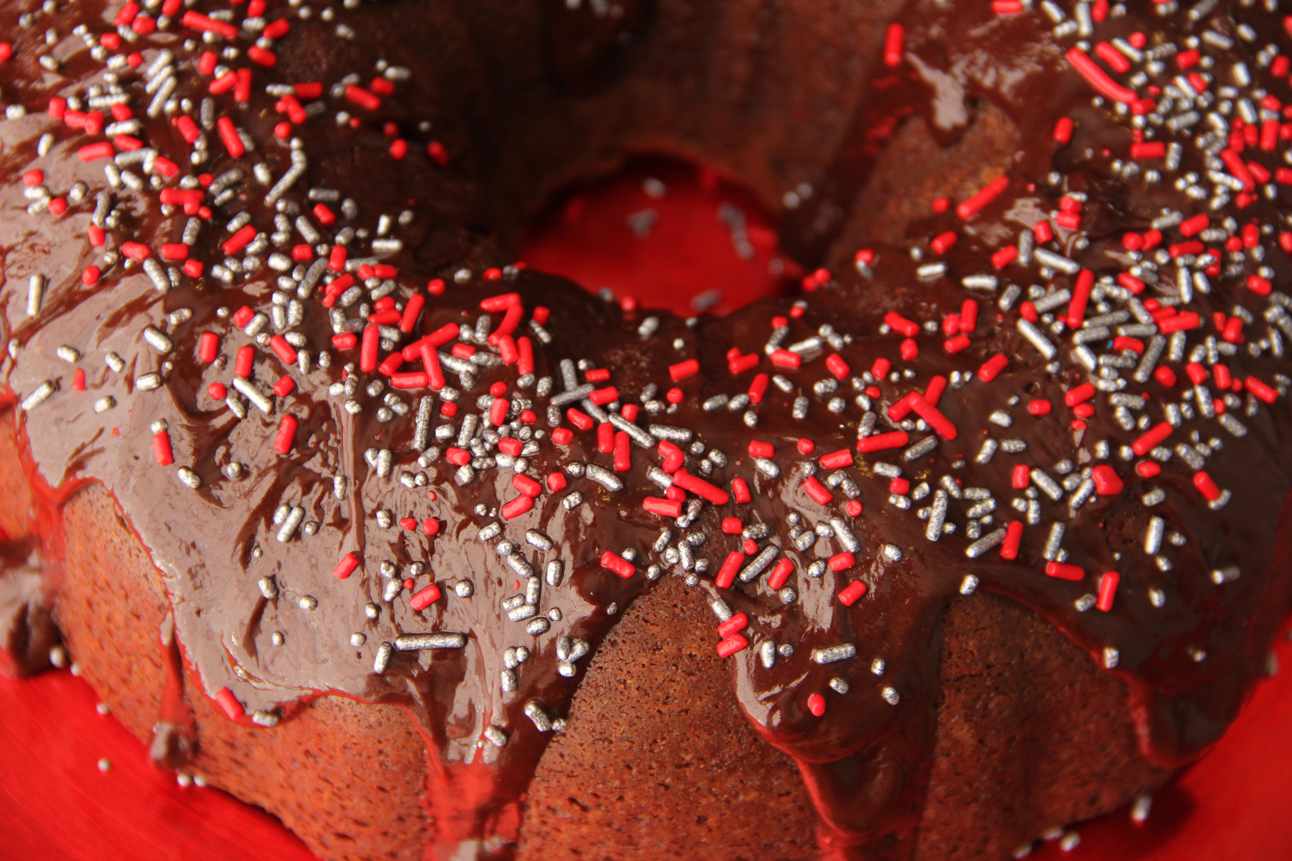 Hot Chocolate Bundt Cake | girl about columbus