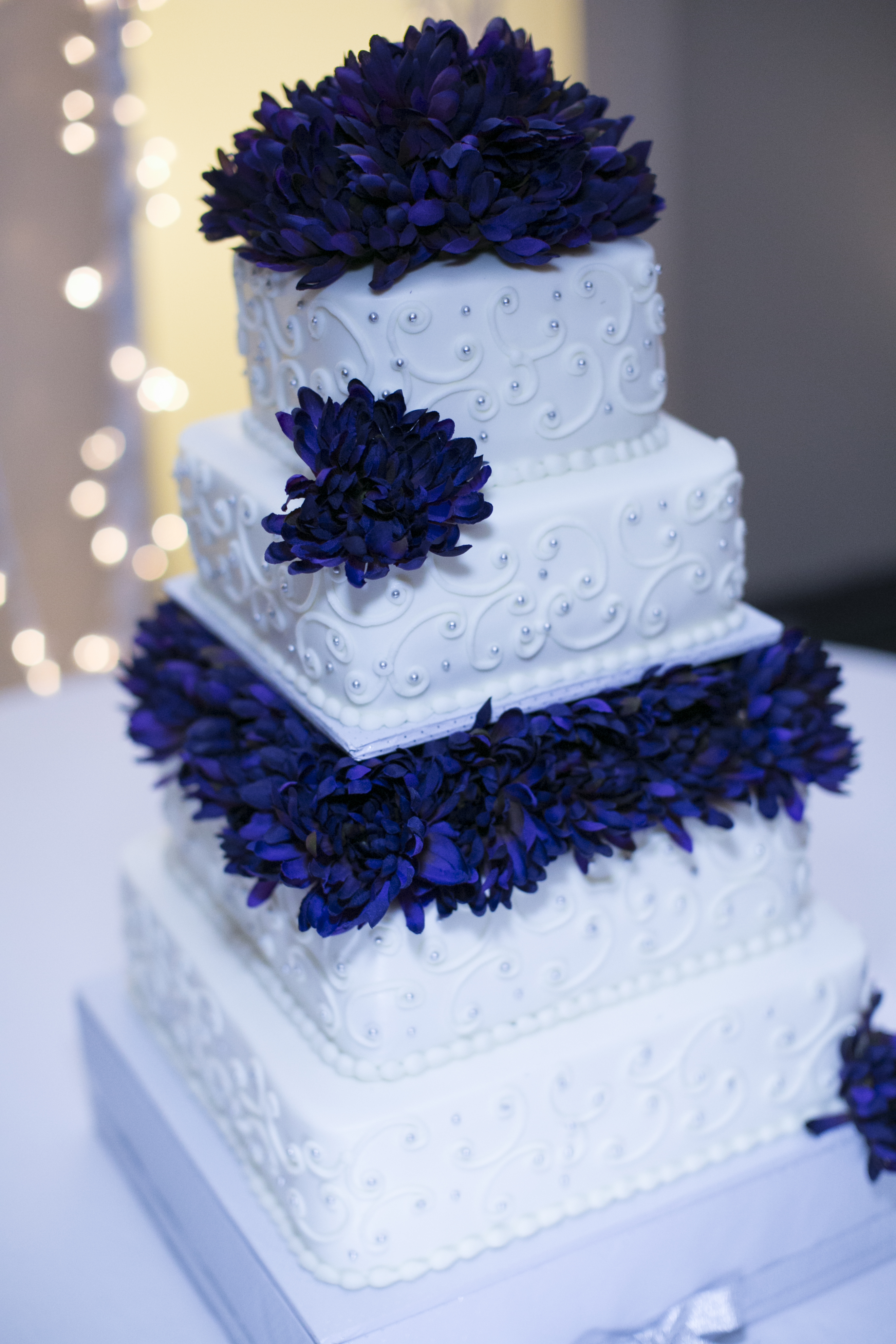 anita-kline-wedding-cake-purple-white-columbus-ohio