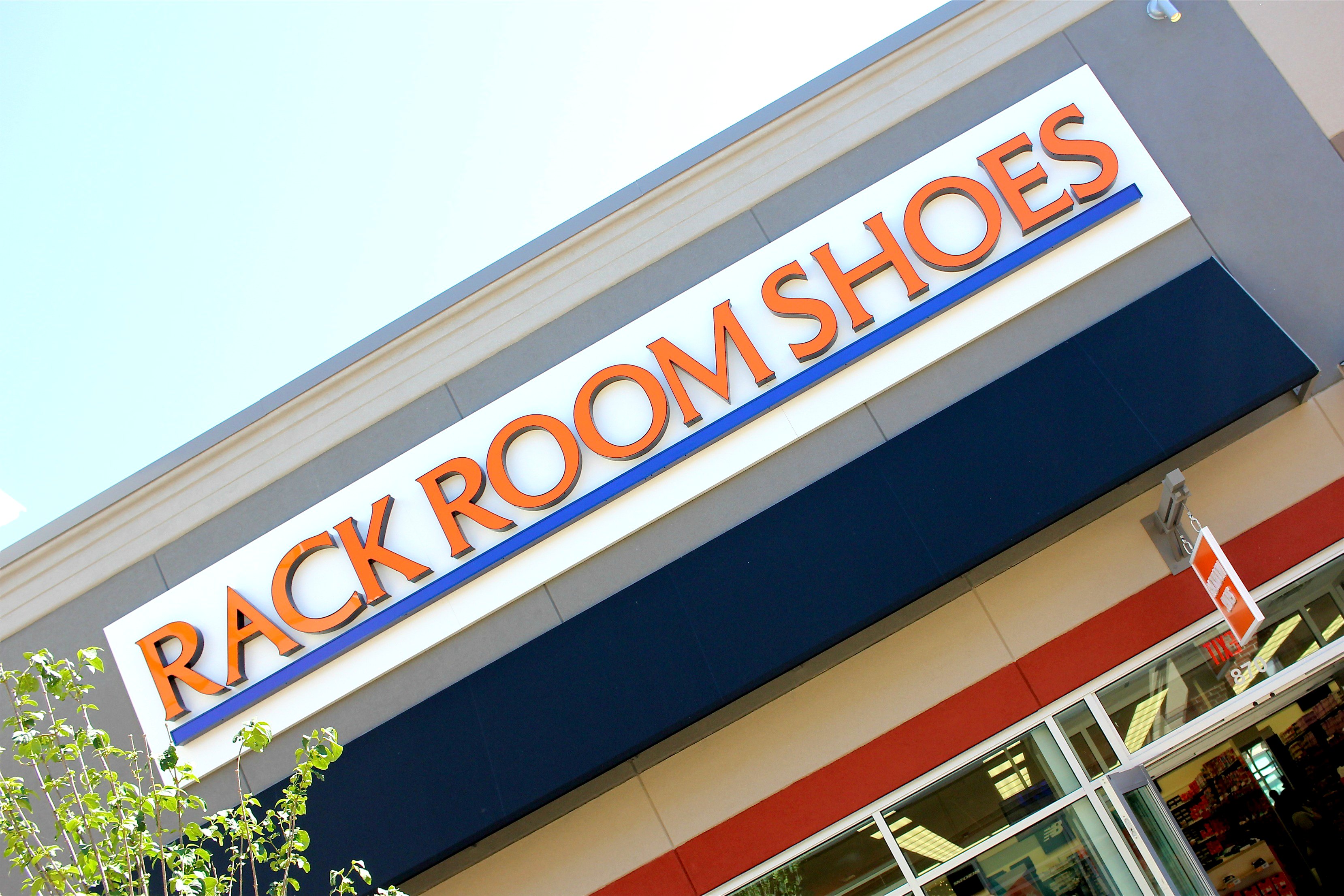 Rack Room Shoes // Tanger Outlets // Columbus, Ohio girl about columbus
