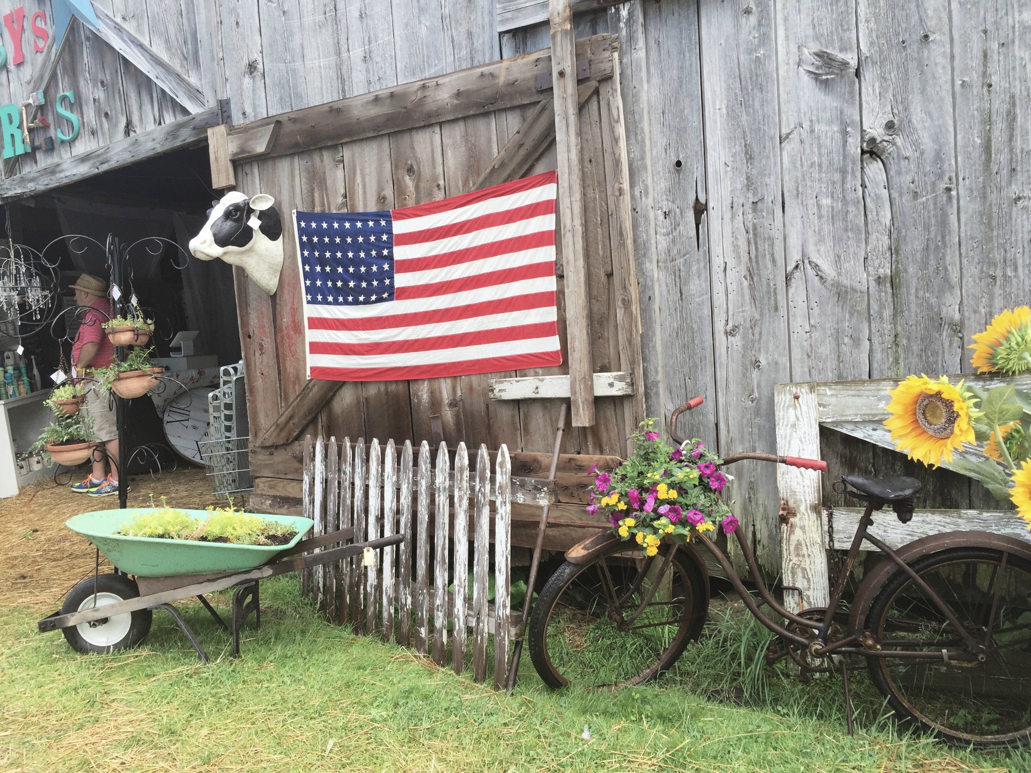 Zassy S Treasures Barn Sale Giveaway Girl About Columbus