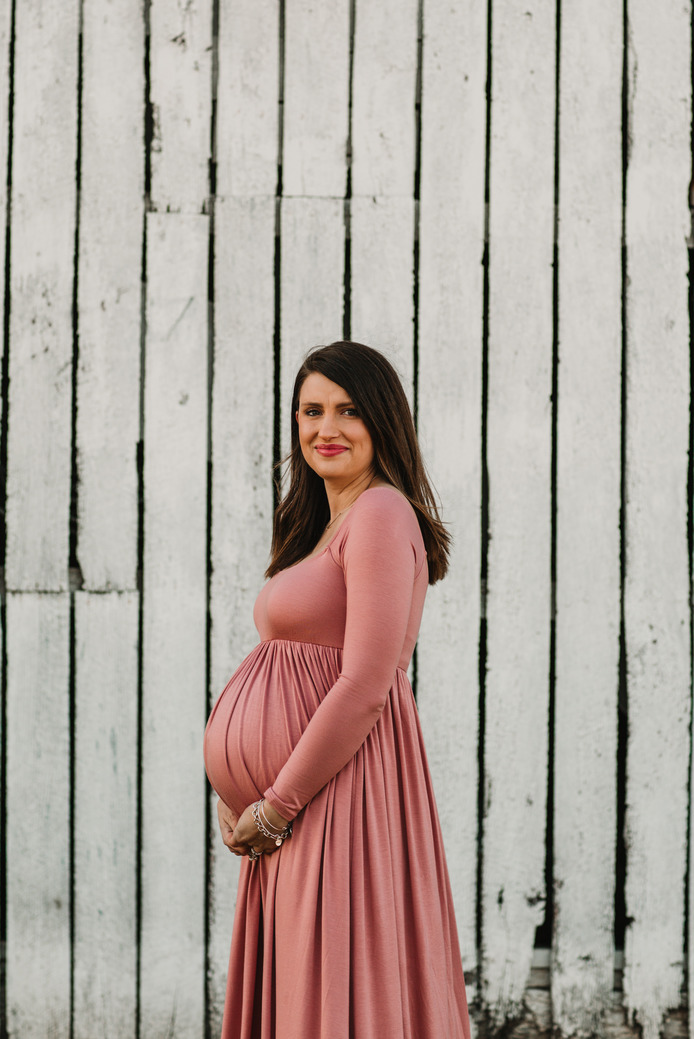 what to wear for maternity pictures
