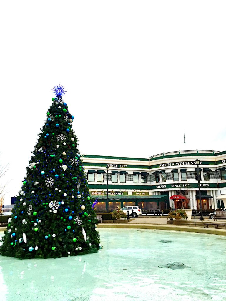 easton-town-center-christmas-tree