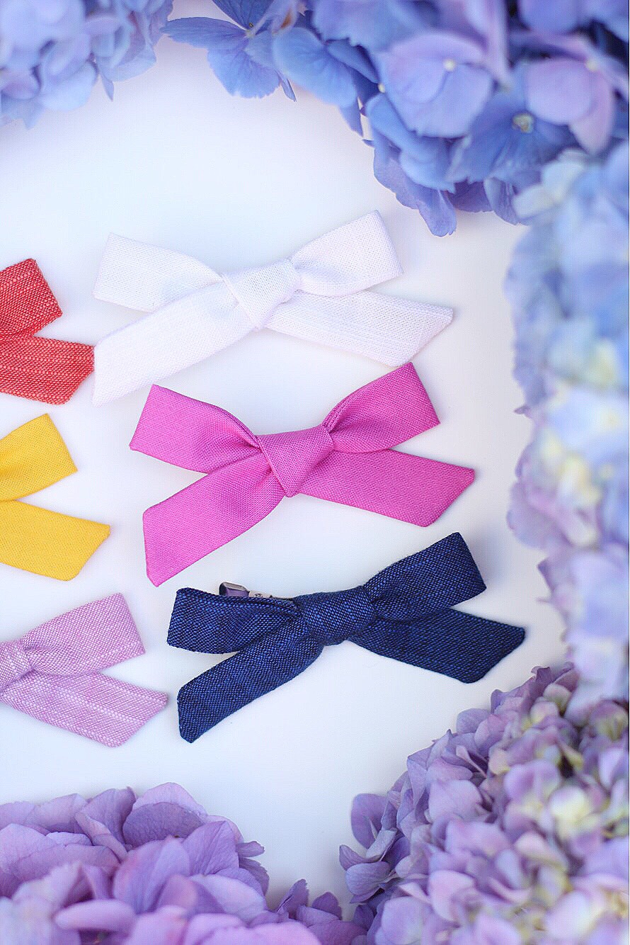 cute baby girl hair bows // girl about columbus