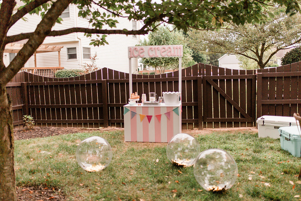 ice cream stand