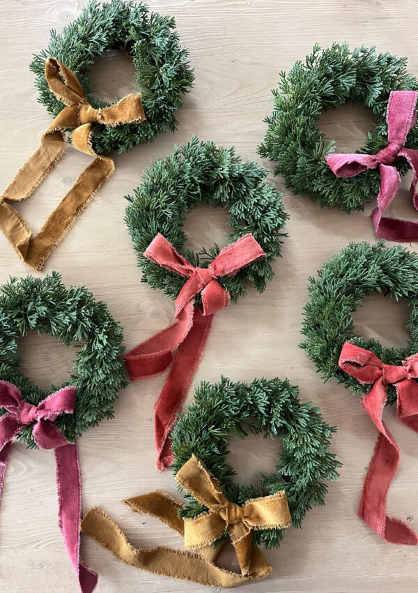 Hobby Lobby Mini Wreath + Velvet Ribbon DIY