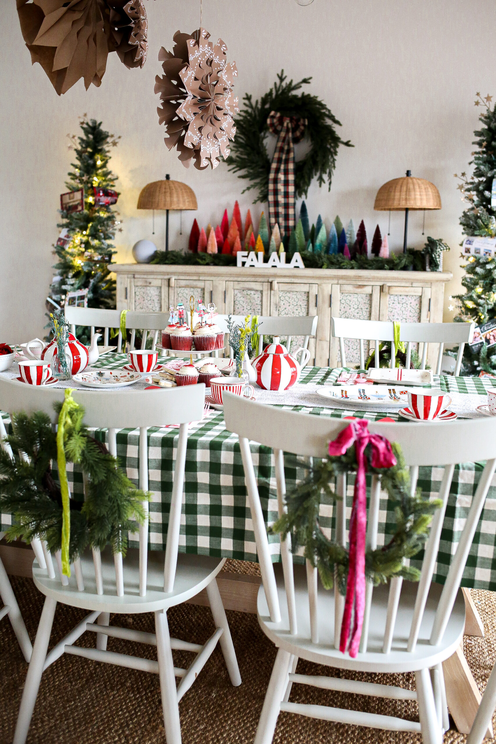 christmas dining room